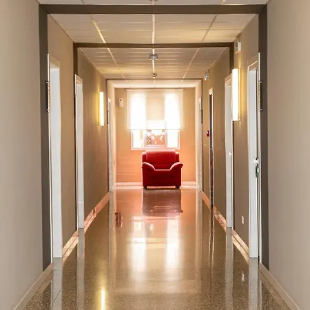 Regina Urban Hotell 3*