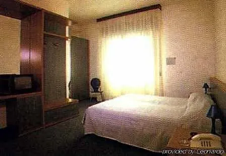 Regina Urban Hotell 3*